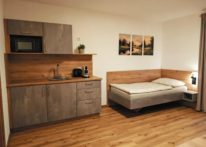 Pani's Gaestezimmer * Kleinraming