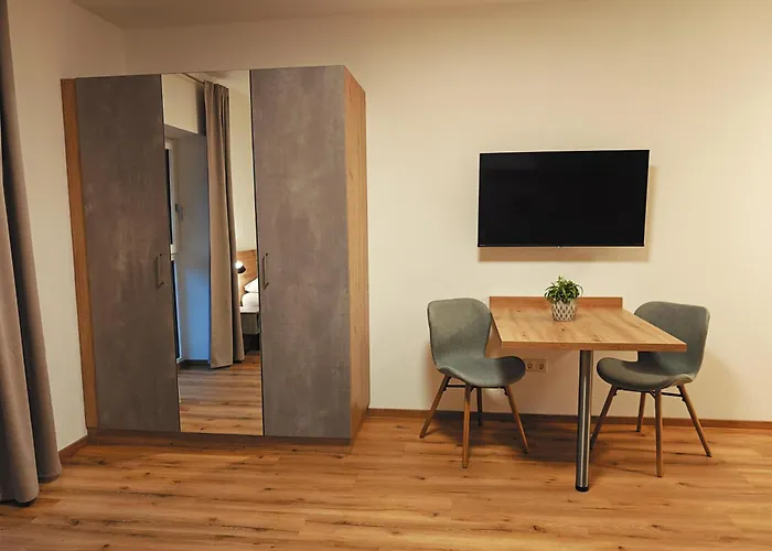 Apartment Pani's Gaestezimmer Kleinraming