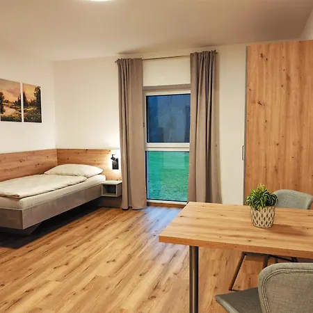 Πανσιόν Pani's Gaestezimmer 3*
